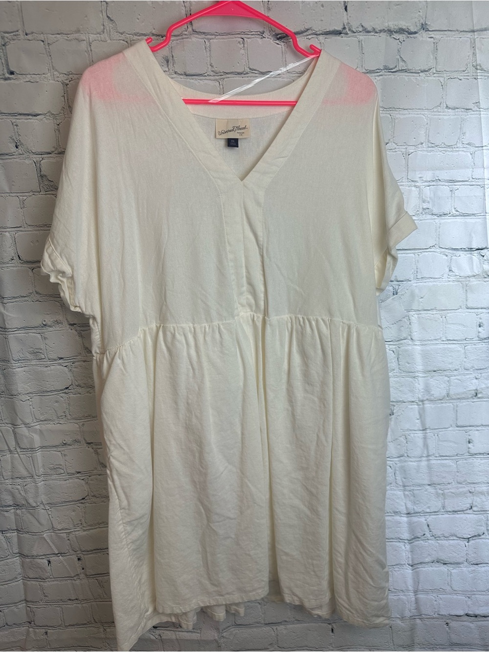 Universal Thread Cream V-Neck Babydoll Tunic